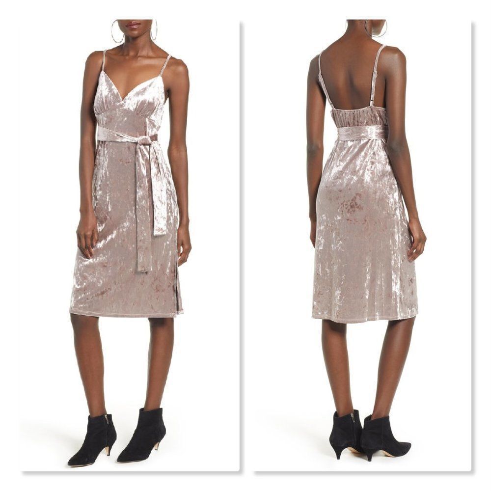 Band of Gypsies Velvet Midi Dress in Champagne
